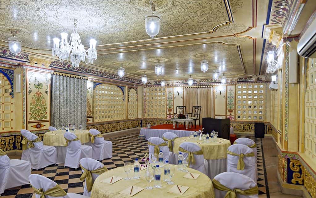 Conference & Meeting Room